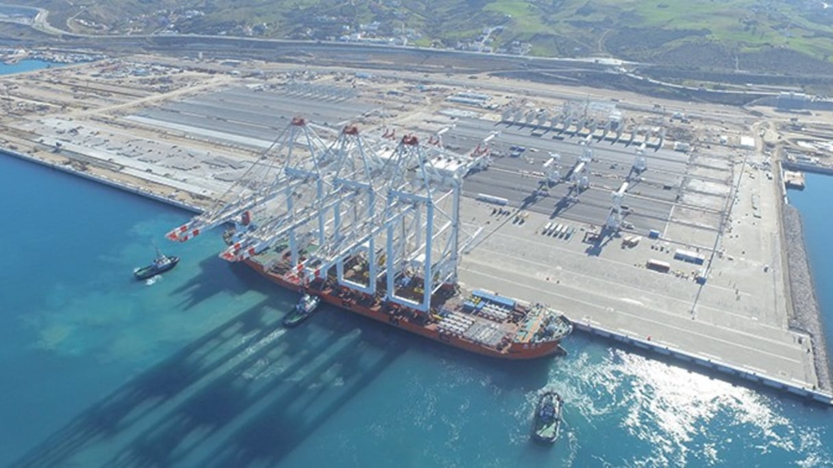 Vue aérienne du Terminal 4 du port Tanger Med II,  dénommé APM Terminals MedPort Tangier.