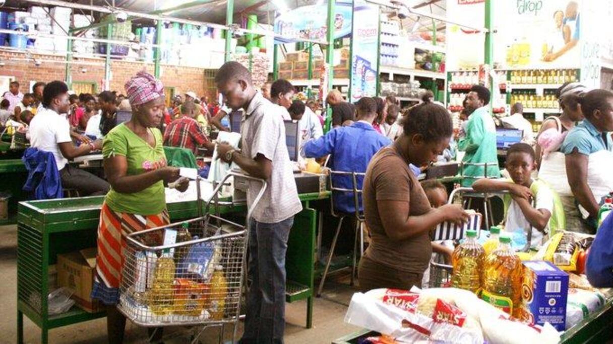 Un supermaché sud-africain très fréquenté par les Zimbabwéens.