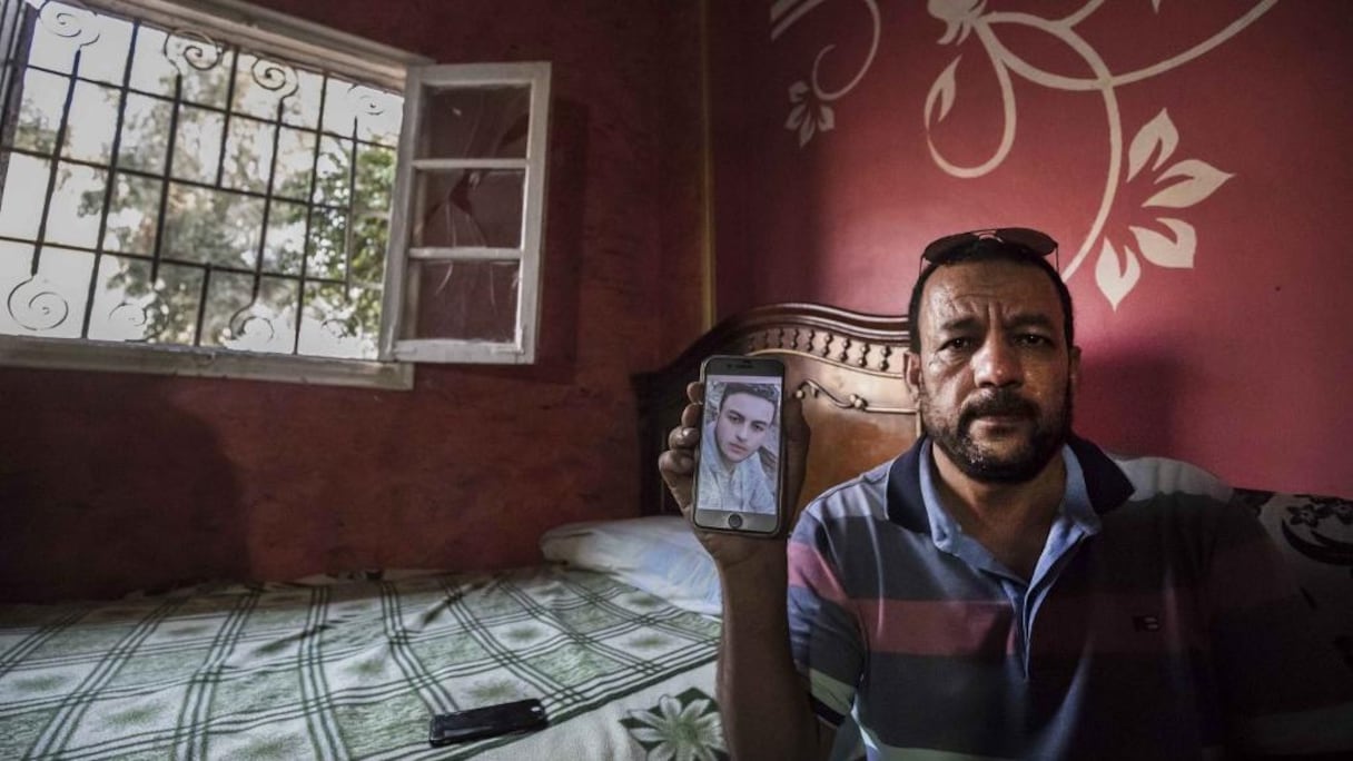 Mohamed Youssef également se livre au même exercice, lors d'une enquête menée par les autorités égyptiennes. Son neveu Ahmed fait partie des 17 disparus.