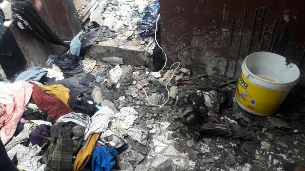 Ces débris sont tout ce qui reste de la maison des Diaz, après l'incendie qui a tué 5 personnes