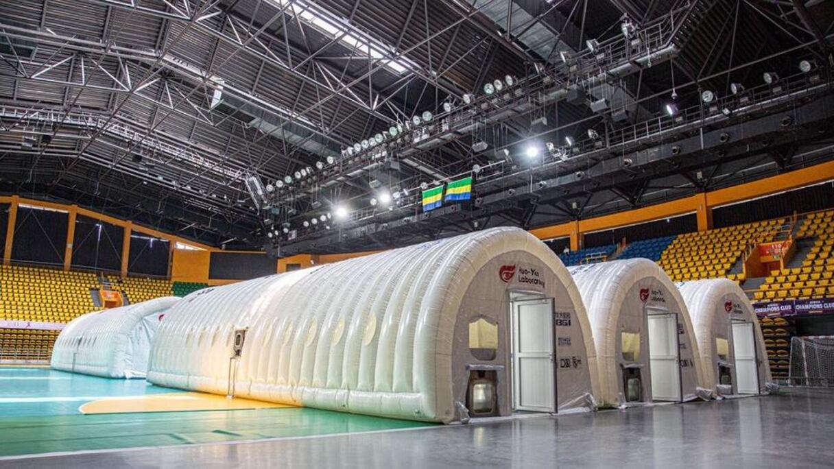 Un laboratoire de dépistage de masse d’une capacité de 10.000 tests par jour à Libreville (Gabon).