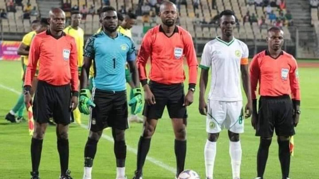Le match d'ouverture du championnat camerounais arbitré par un trio Equato-guinéen.
