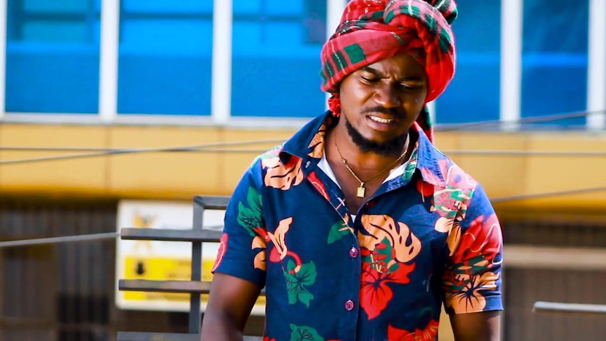 Nzanzu Muyisa, musicien congolais.