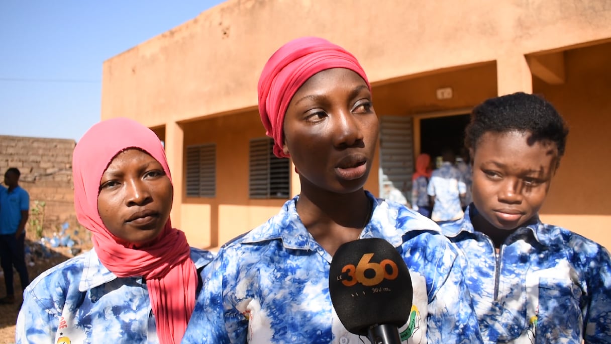 Les élèves ont adopté la tenue scolaire «Koko Donda».