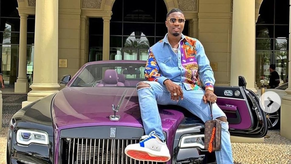 Il se présentait comme un promoteur immobilier.