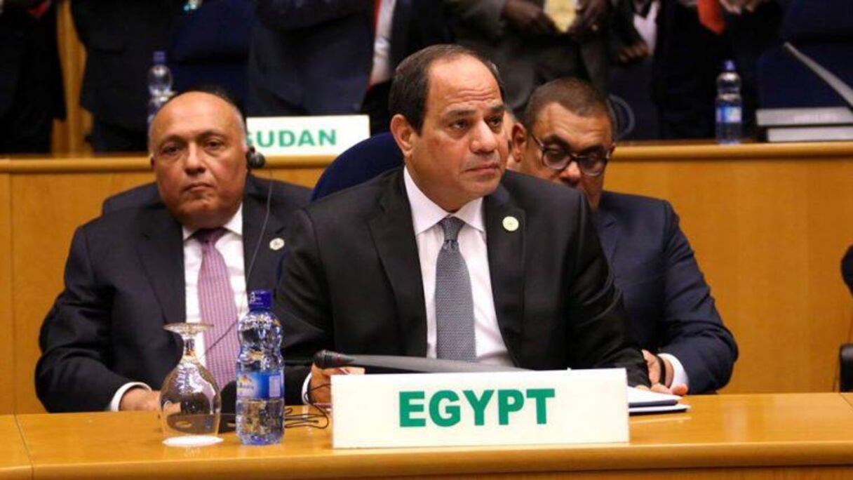 L'Egyptien Abdel Fattah Al-Sissi sait qu'en terme de relations internationales, le Soudanais Omar El Bachir est là pour veiller au grain.