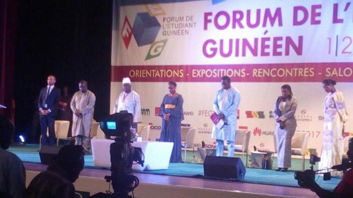 Une minute de silence à l'honneur de Pr Abdoulaye Touré, vice-recteur de l'université Sonfonia