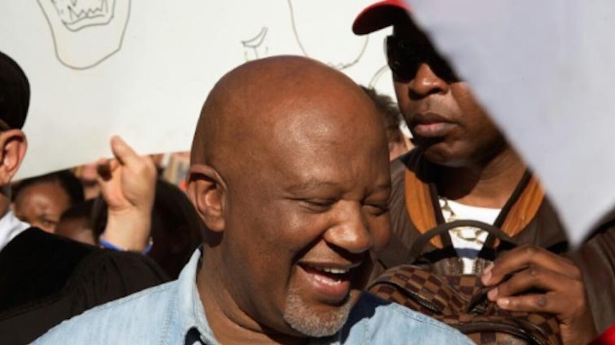 L'ancien ministre adjoint des Finances sud-africain Mcebisi Jonas lors d'une manifestation au Cap le 7 août 2017 |