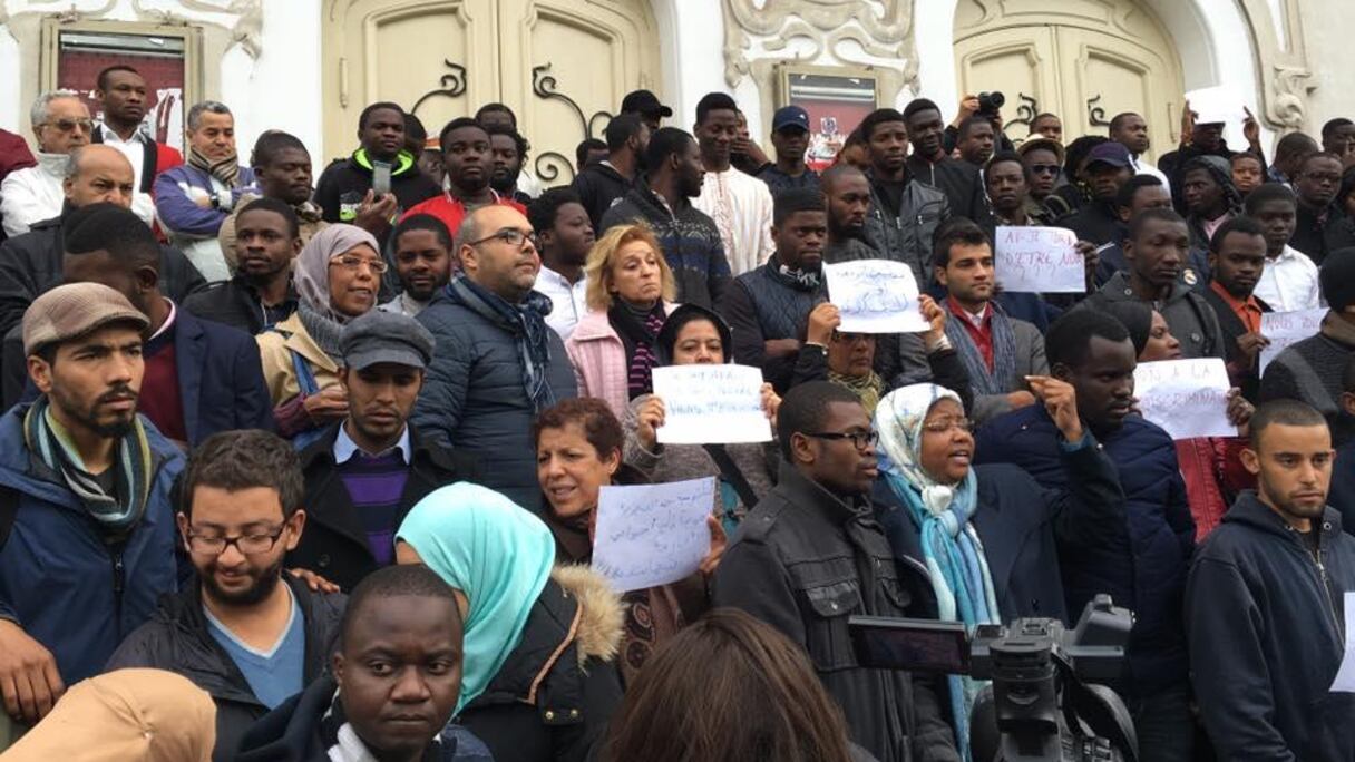 Etudiants africains manifestant suite à l'agression de 3 étudiants congolais.