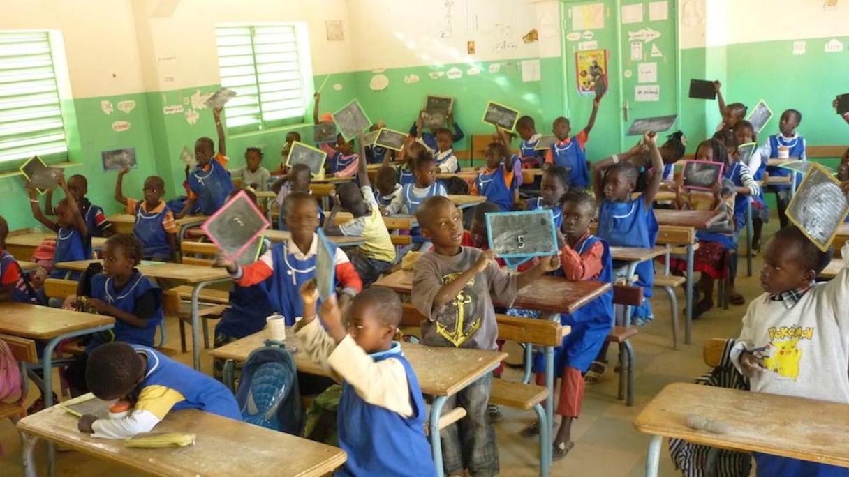 Une salle de classe dans une école primaire à Thiès, à 70 km de Dakar.