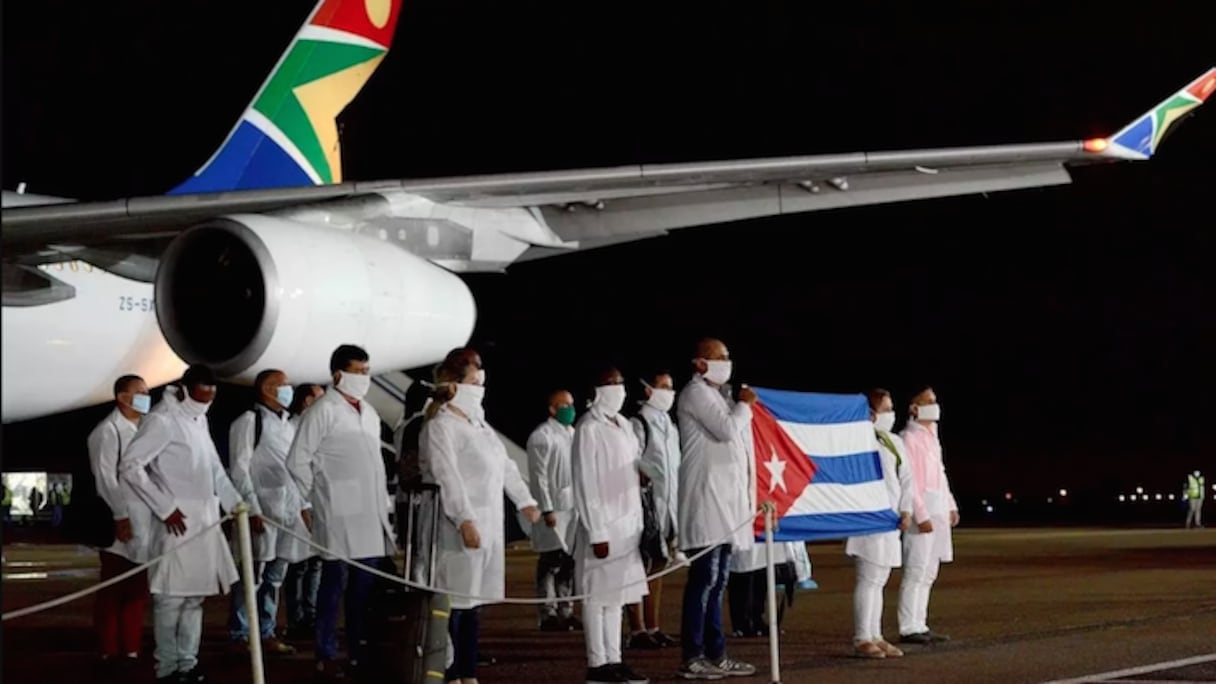Afrique du Sud: plus de 200 médecins cubains en renfort.