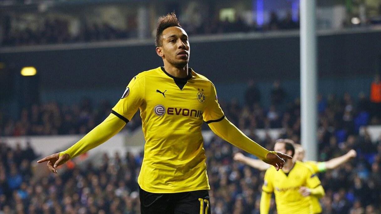 En marquant ce quadruplé en championnat, Aubameyang prend la premier place du classement des meilleurs buteurs en Bundesliga.