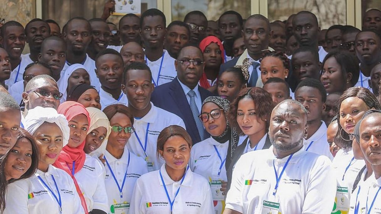 Macky Sall au milieu d'etudiants
