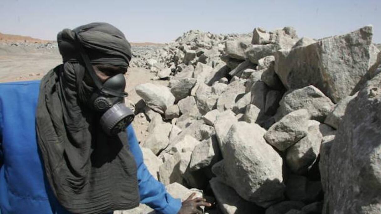 Un employé de la mine d'uranium qui risque d'être licencié comme tant d'autres.