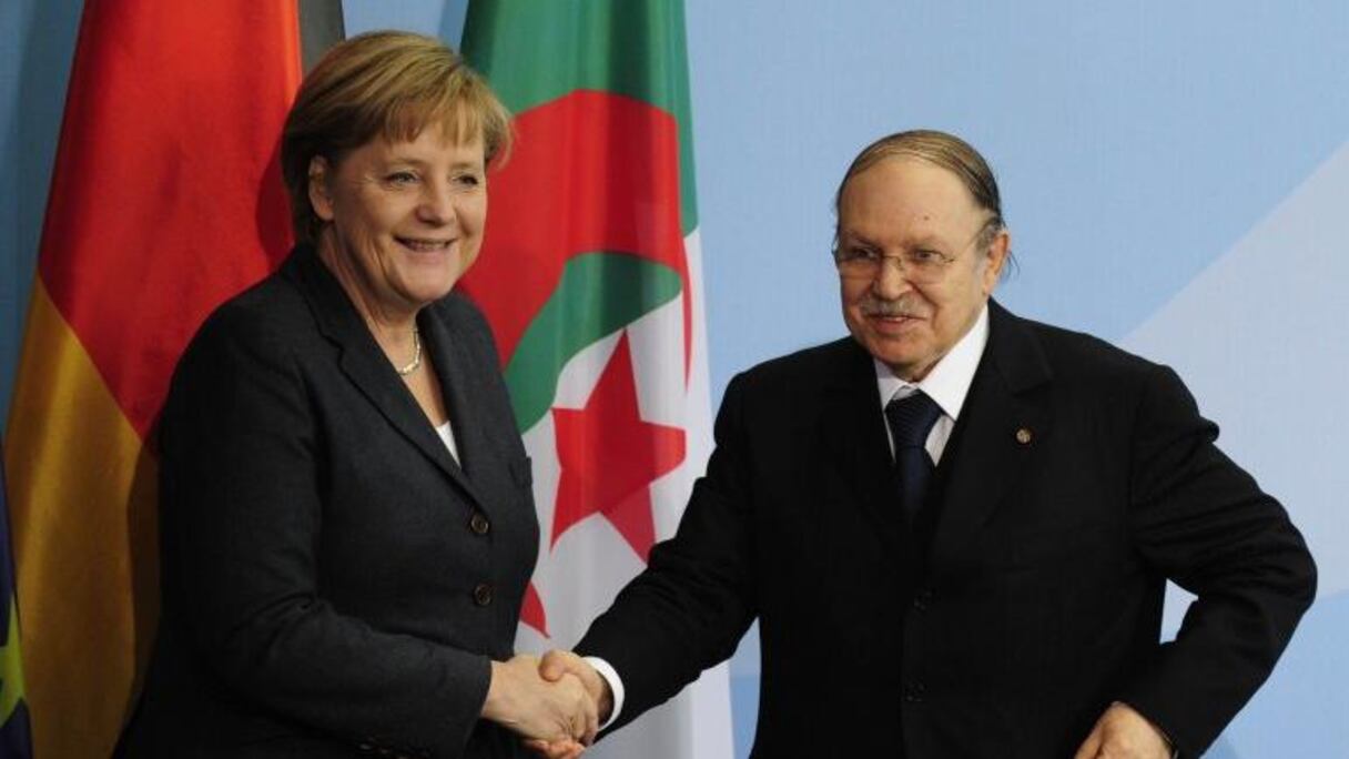 Angela Merkel et Abdelaziz Boutelika, lors d'une rencontre à Berlin avant l'AVC qui cloué le président algérien sur fauteuil roulant.