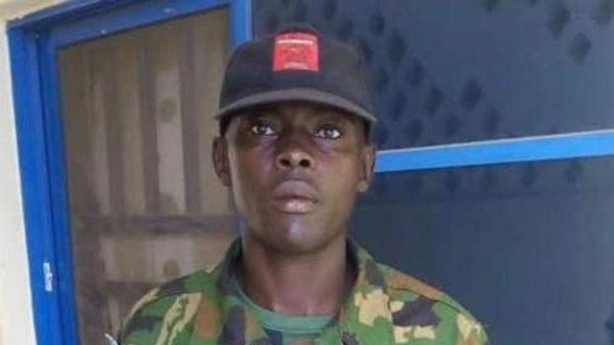 Bashir Umura, soldat de l'armée de l'air nigériane.