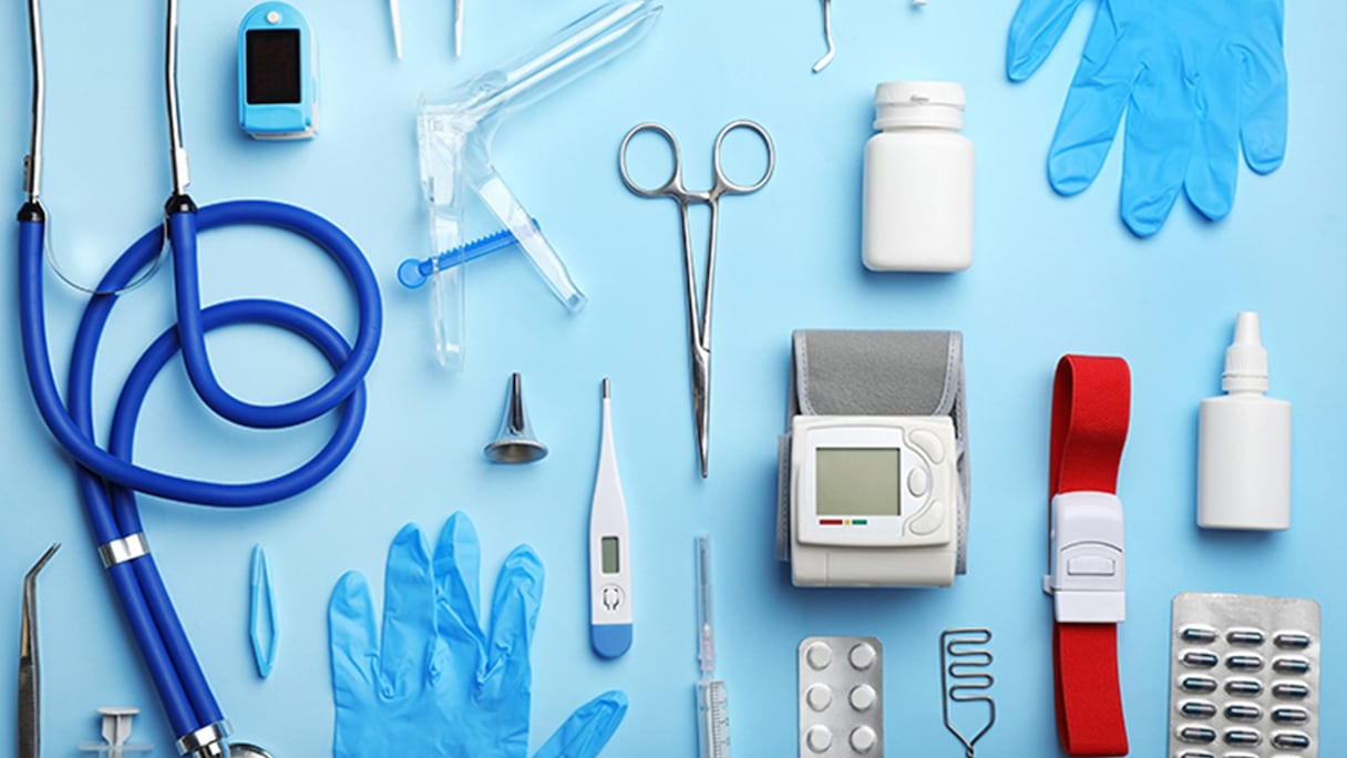 Différents types de dispositifs médicaux.