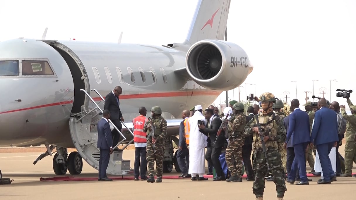L'arrivée du nouveau président béninois Romuald Wadagni à Niamey.