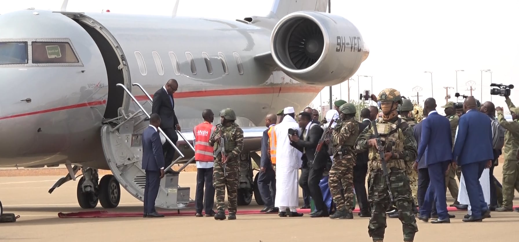 L'arrivée du nouveau président béninois Romuald Wadagni à Niamey.