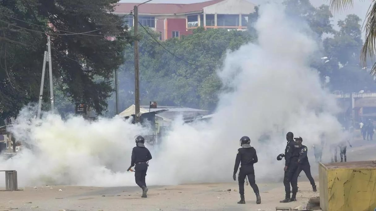Manifestations contre le 3e mandat de Ouattara à Abidjan.