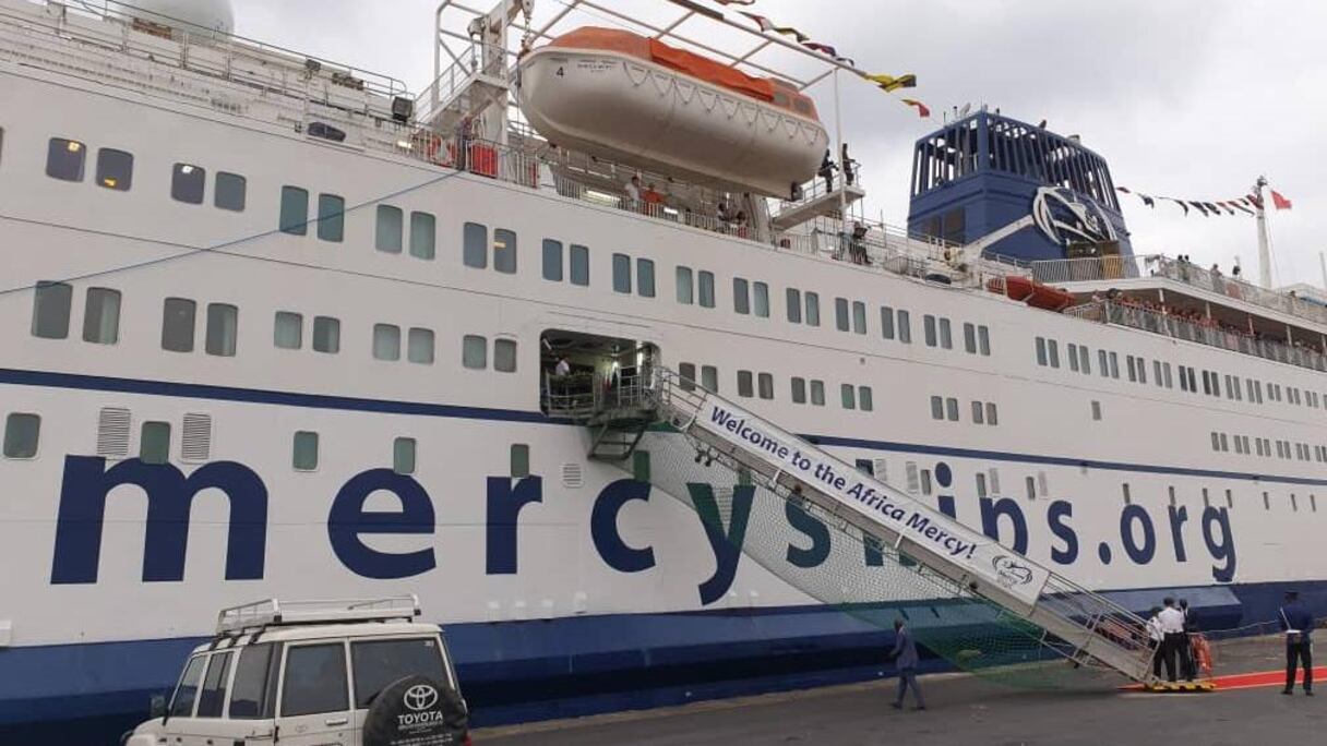 Le bateau Hopital Mercy Ships à Dakar
