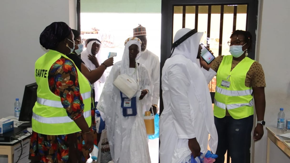 Dispositif sanitaire à l'aéroport de Ouagadougou.