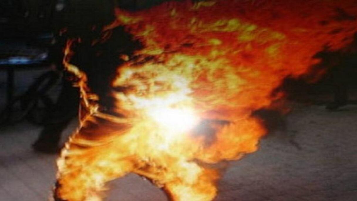 Les tentatives d'immolation par le feu devant le palais présidentiel se multiplient.