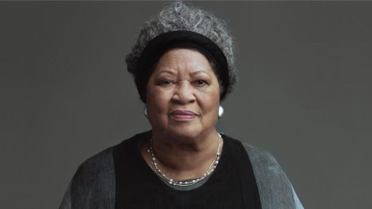 Toni Morrison, romancière Afro-américaine.