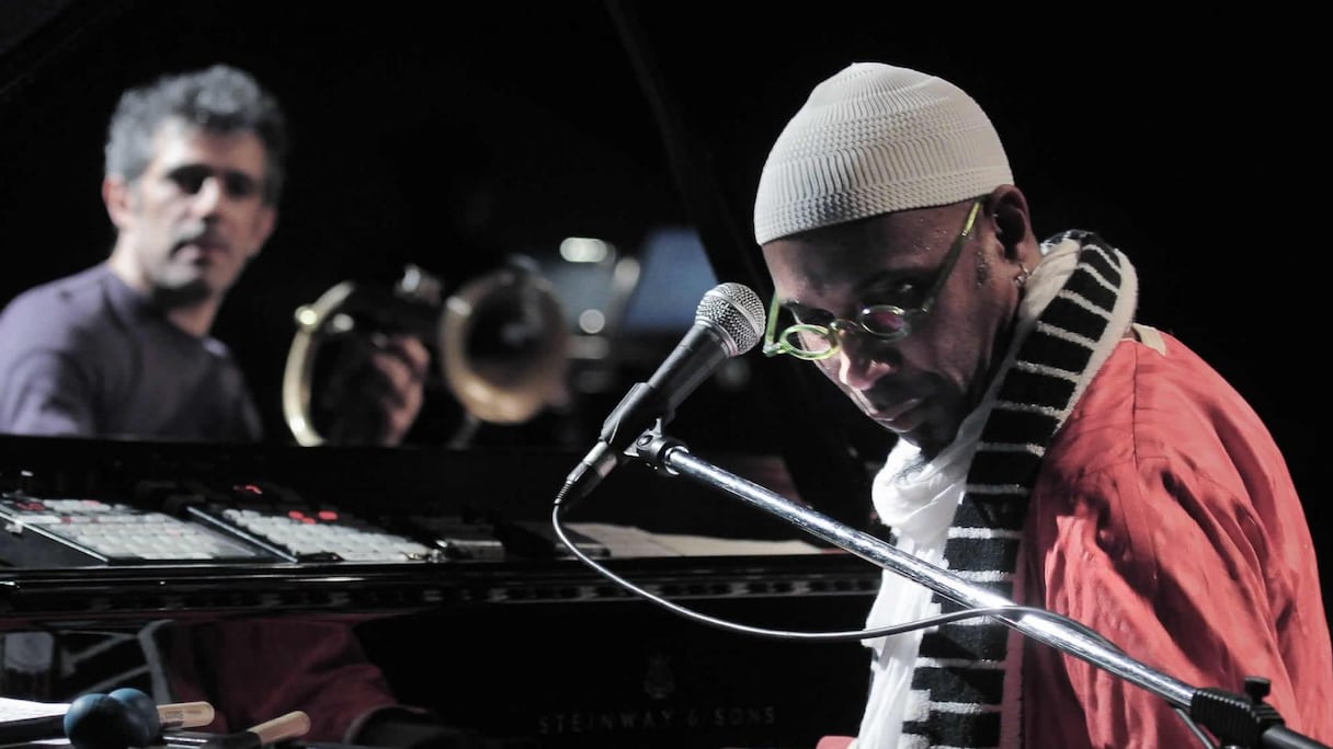 Omar Sosa, le pianiste cubain ne pourra plus se produire à Alger dans le cadre des festivals, sauf s'il est sponsorisé par le privé.