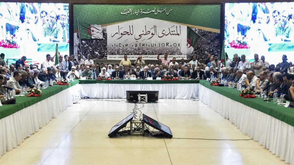 L'opposition qui n'a pas participé au dialogue estime qu'il faut changer tout le système.