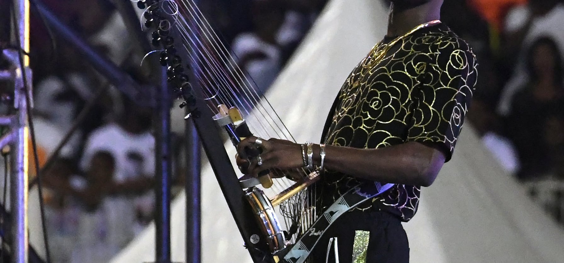 Le chanteur malien Sidiki Diabate au stade Félix Houphouët-Boigny à Abidjan, en Côte d'Ivoire, le 30 août 2019