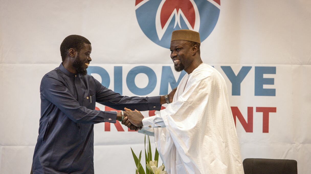 Bassirou Diomaye Faye et Ousmane Sanko, le 15 mars 2024 à Dakar.