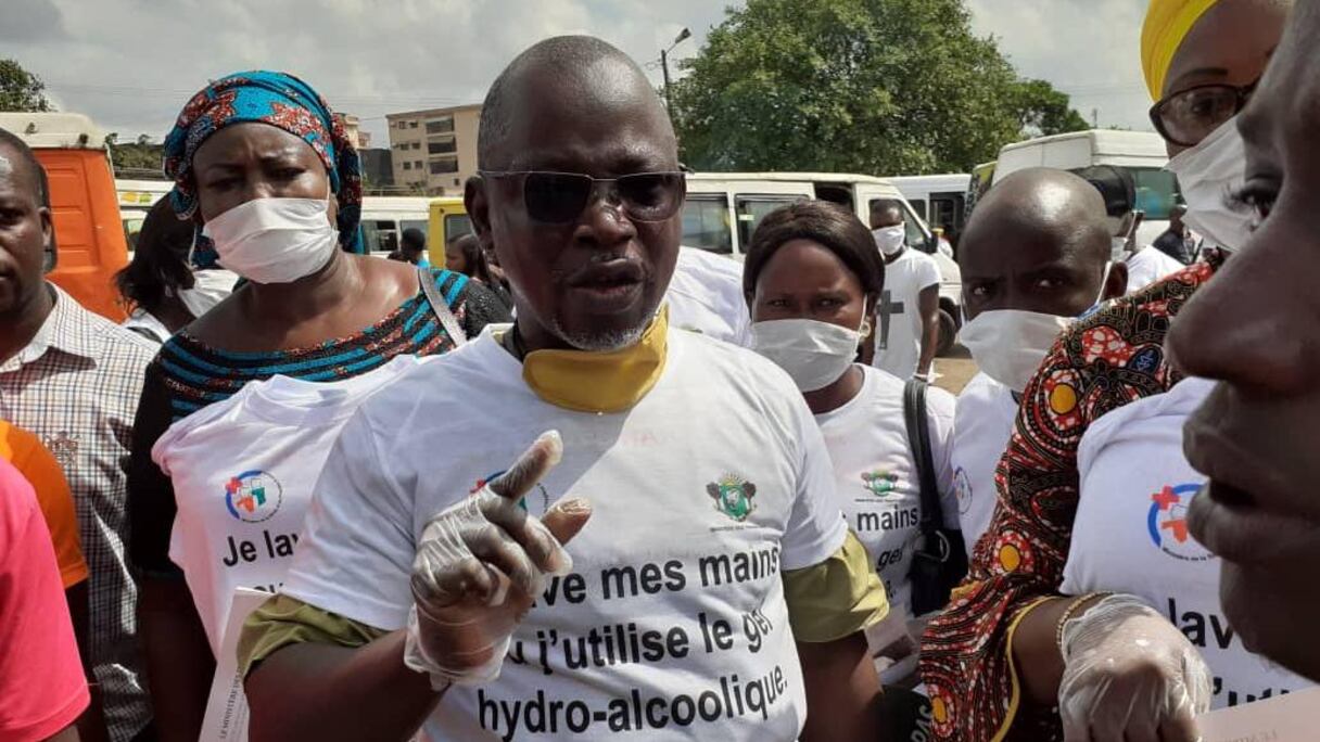 En plus de l'autorisation administrative, un test négatif est nécessaire pour sortir d'Abidjan.
