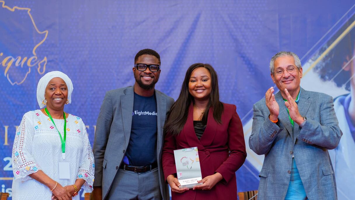 Teniola Adedeji et Moses Ochora.