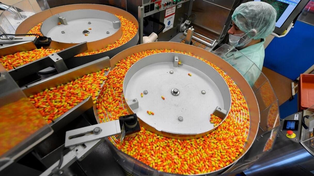 Une usine de fabrication de médicaments.