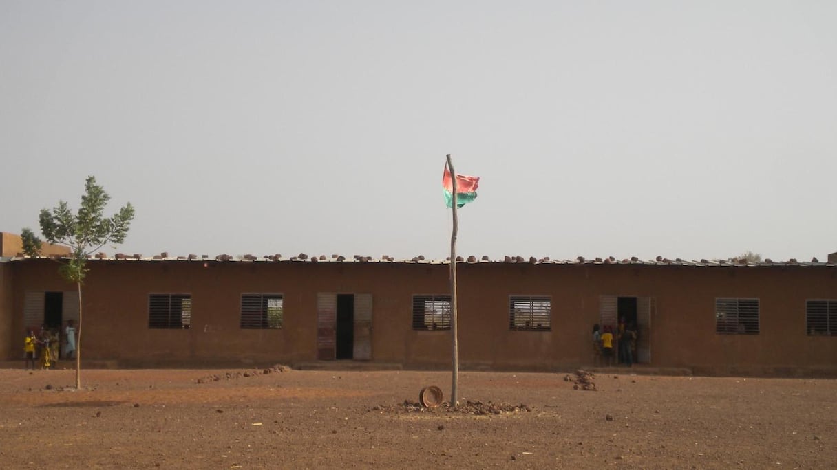 L'école primaire publique de kéra dans la commune rurale de Bassi province du Zondoma (nord du burkina faso) a été fermée, à l'instar d'autres écoles de la localité.