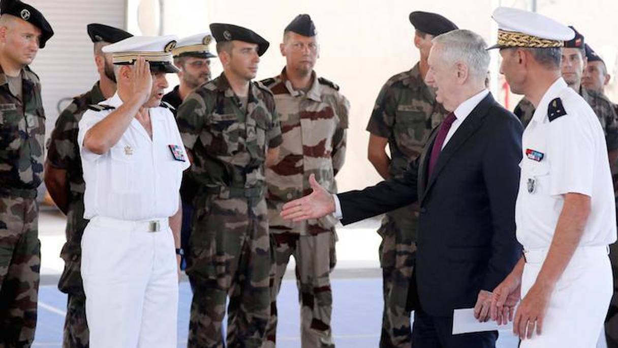  Jim Mattis, secrétaire américain à la Défense, lors d'une visite à Djibouti, qui accueille la seule base militaire américaine permanente en Afrique.