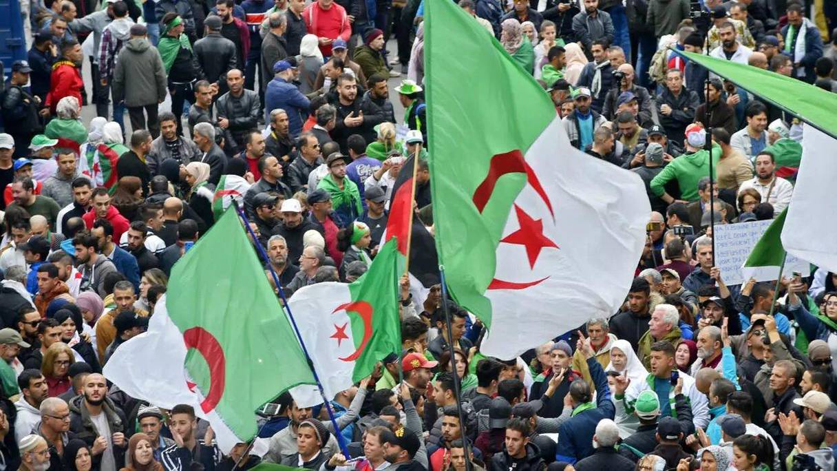 Profitant du Covid-19, le régime algérien réprime à-tout-va les figures du Hirak.