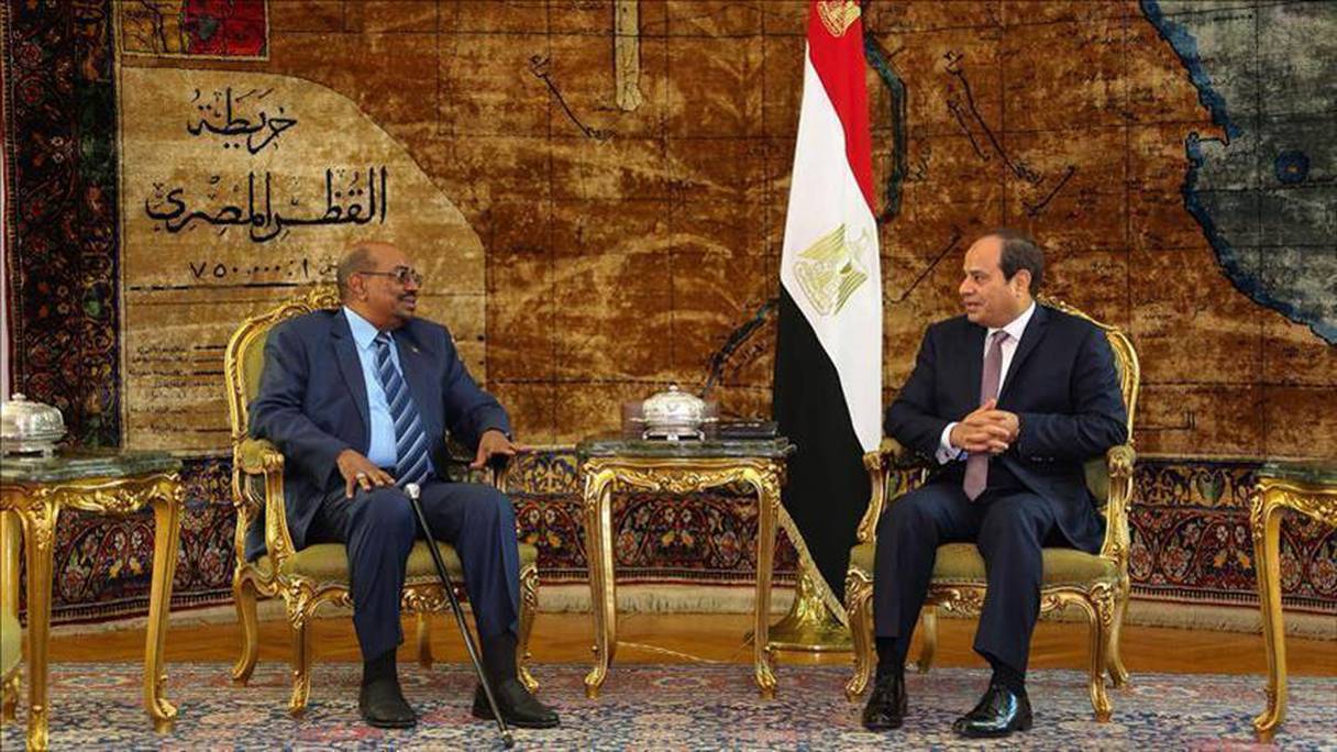 Les présidents El-Béchir du Soudan et Al-Sissi, d'Egypte.